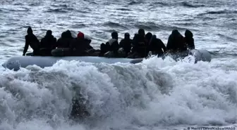 Yunanistan'ın Midilli ve Sisam adası açıklarında beş göçmen öldü