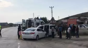 Amasya'da trafik kazası: 3 kişi yaralandı