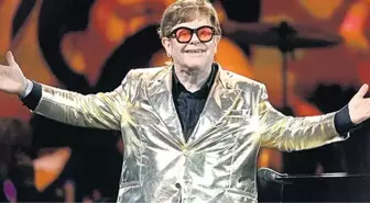 Elton John Monako'da Hastaneye Kaldırıldı