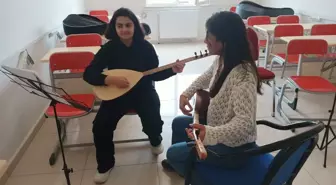 Sivas Ulaş'ta Bağlama Kursu Açıldı