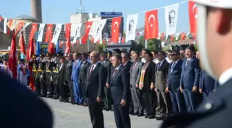 Kırşehir Belediye Başkanı Ekicioğlu, Zafer Bayramı Törenlerine Katıldı