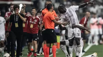 Sen misin Beşiktaş'a 'Afrika Milli Takımı' diyen! Aboubakar'dan gol sonrası Lucescu'ya olay hareket