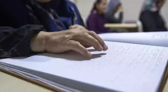 Braille daktilo nedir, yazmaya nereden başlanır? Braille alfabesi nedir?