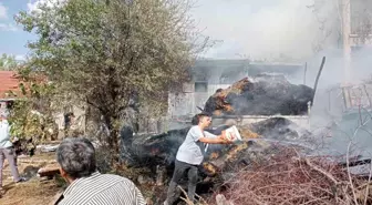 Kütahya'da Samanlık ve Ahır Yangını: Hayvanlar Telef Oldu