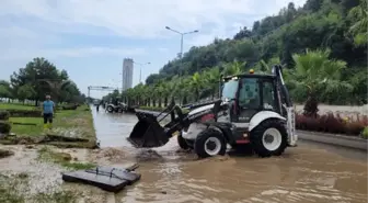 Vali ve Belediye Başkanı Sel Bölgesinde İncelemelerde Bulundu