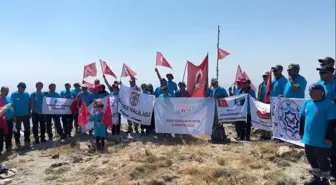Sivas Kongresi'nin 104. yılı anısına Yıldız Dağı'na tırmanış yapıldı