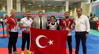 İstanbul'da düzenlenen Kick Boks Avrupa Şampiyonasında Ünzile Selin Ak Avrupa Şampiyonu oldu