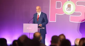 Arnavutluk Başbakanı Edi Rama, kabinede değişiklikler yapacak