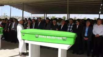 Sivas Belediyesi Meclis Üyesi Abdullah Halid Mücahit Son Yolculuğuna Uğurlandı