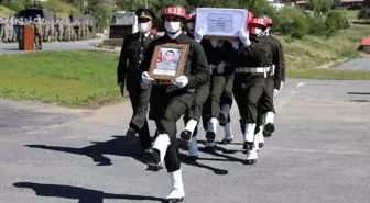 Şehit Piyade Er Akın'ın naaşı memleketine uğurlandı