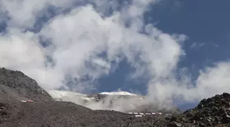 Ağrı Dağı, Dünyanın Farklı Ülkelerinden Gelen Dağcıları Ağırlıyor