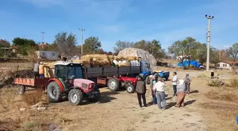 Çanakkale'deki yangında zarar gören üreticilere saman yardımı yapıldı