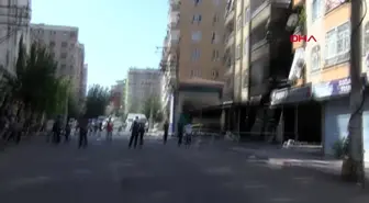 Tekstil atölyesinde yangın: 25 kişi dumandan etkilendi, 2 yaralı