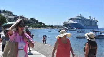 Bodrum'da Yabancı Turistler Artarken, Yerli Turistler Azalıyor