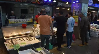 Trabzon'da Denizlerde Av Yasağı Sonrası Balık Tezgahları Dolmaya Başladı