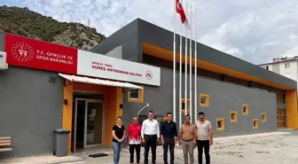 AK Parti Antalya Milletvekili Atay Uslu, Finike Güreş Antrenman Salonu'nu inceledi