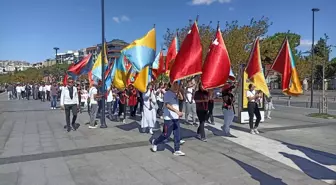 Çanakkale'de İlköğretim Haftası Kutlamaları Kortej Yürüyüşüyle Başladı