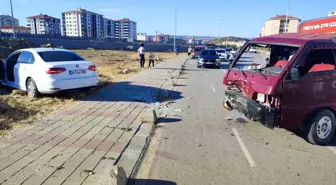 Edirne Keşan'da Trafik Kazası: 3 Yaralı