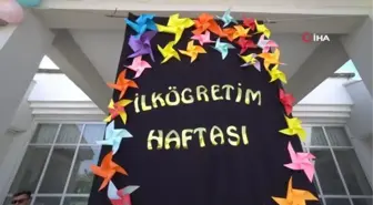 Iğdır'da Vali Turan öğrencilerle birlikte ilk ders zilini çaldı