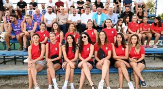 Manavgat Belediyesi Plaj Voleybolu Halk Turnuvası Başladı