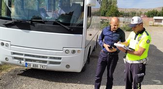 Sivas'ta Öğrenci Servislerine Denetim