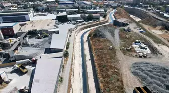 Ayamama Deresi'nde Ev ve Fabrika Atıkları Koku ve Kirlilik Yaratıyor