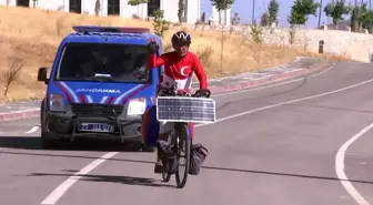 Şehit Fethi Sekin anısına İzmir'den Elazığ'a pedal çevirdi