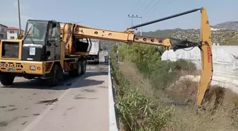 Antalya Büyükşehir Belediyesi, yağmur sezonu öncesinde kanal temizliği çalışmalarına hız verdi