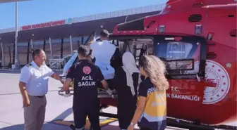 Bingöl'de Sağlık Sorunu Yaşayan Yaşlı Adam Ambulans Helikopterle Hastaneye Götürüldü