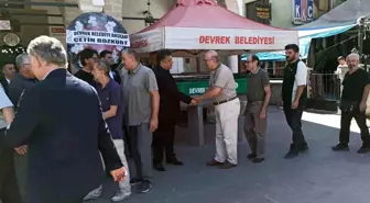 Zonguldak'ın Devrek ilçesinde emekli öğretmen son yolculuğuna uğurlandı