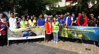 Gençler Dünya Temizlik Günü'nde Kayseri'de Çevre Temizliği Yaptı