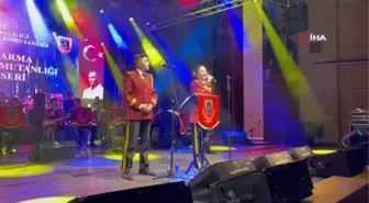 Jandarma Bandosundan coşkulu konser