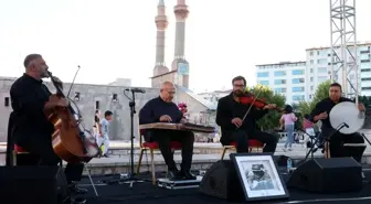 Ünlü Kanun Virtüözü Göksel Baktagir Sivas'ta Konser Verdi