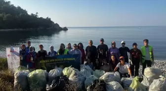 Çatalzeytin'de Gönüllüler Dünya Temizlik Günü Etkinliği Gerçekleştirdi