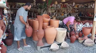 Muğla'da Hediyelik Eşya İşyerinden Vazo Hırsızlığı