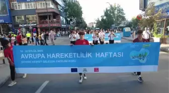 'Avrupa Hareketlilik Haftası' başladı Millet Bahçesi alanında paten ve kaykay sporcuları gösteri yaptı