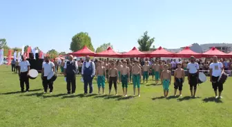 Bilecik'te Panayır Karakucak Güreşleriyle Başladı