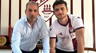 Elazığspor'da genç oyuncularla sözleşme imzalandı