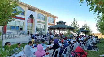 Malatya'da depremde hayatını kaybedenler dualarla anıldı