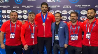 Taha Akgül Dünya Güreş Şampiyonası'nda bronz madalya kazandı