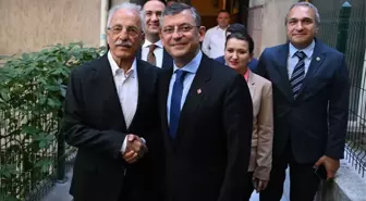 CHP genel başkanlığı için adaylığını açıklayan Özgür Özel, Murat Karayalçın ve ADD'yi ziyaret etti