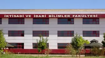 Dicle Üniversitesi Dekan Yardımcısı Bıçaklı Saldırıya Uğradı