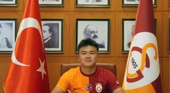 Galatasaray Altyapı Oyuncusu Beknaz Almazbekov ile Yeni Sözleşme İmzaladı