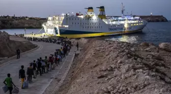 Lampedusa vakası: İtalya'da gerçekten bir göç krizi yaşanıyor mu?