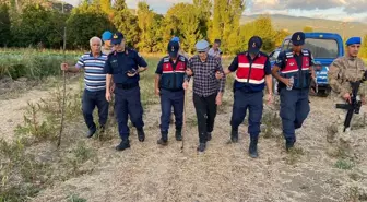 Alzheimer hastası kaybolan yaşlı adam jandarma tarafından bulundu