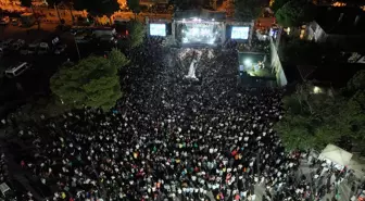 Manisa'da Beşibiryerde Turizm ve Sanat Festivali'nde Emircan İğrek sahne aldı