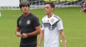 Bomba iddia! Mesut Özil ve Joachim Löw A Milli Takım'ın başına geçiyor