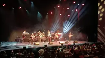 Dünyaca Ünlü Gipsy Kings İstanbul'da Konser Verdi