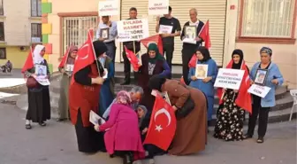 HDP İl Binası Önünde Evlat Nöbeti Devam Ediyor