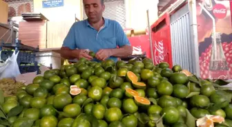 Mandalina Aydın'daki semt pazarındaki tezgahlarda yerini aldı